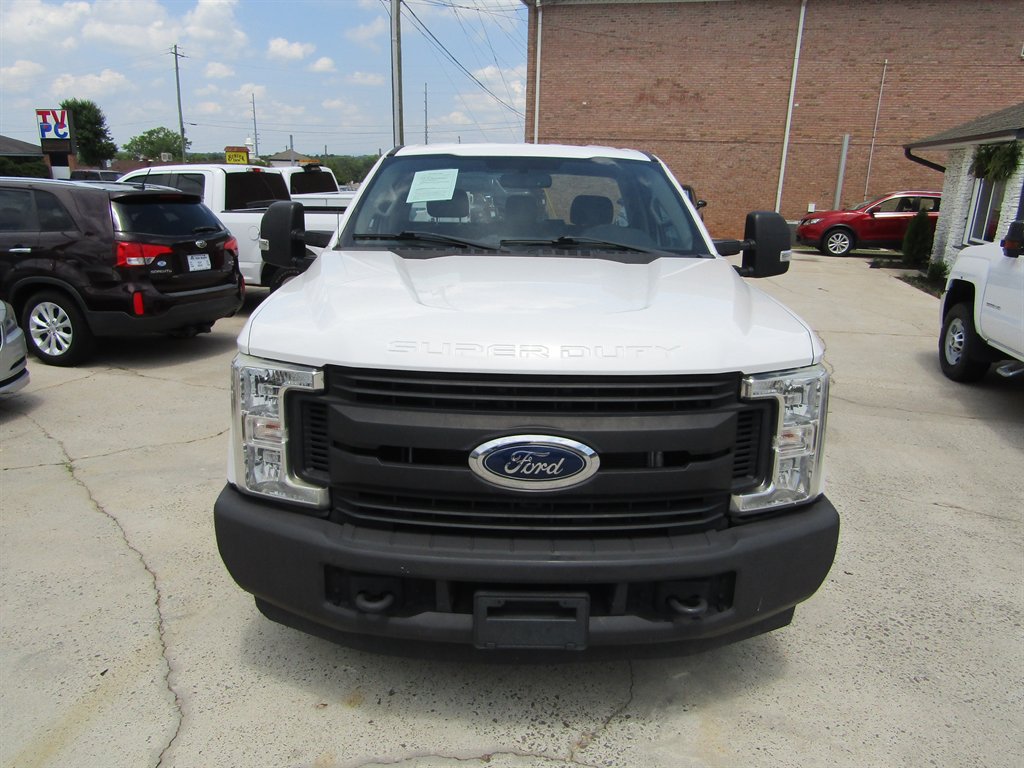 2018 Ford F-350 - $18,790