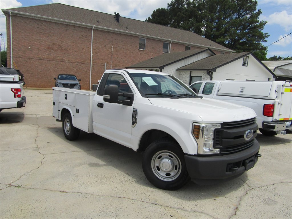 2018 Ford F-350 - $18,790