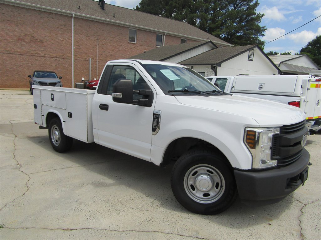 2018 Ford F-350 - $18,790