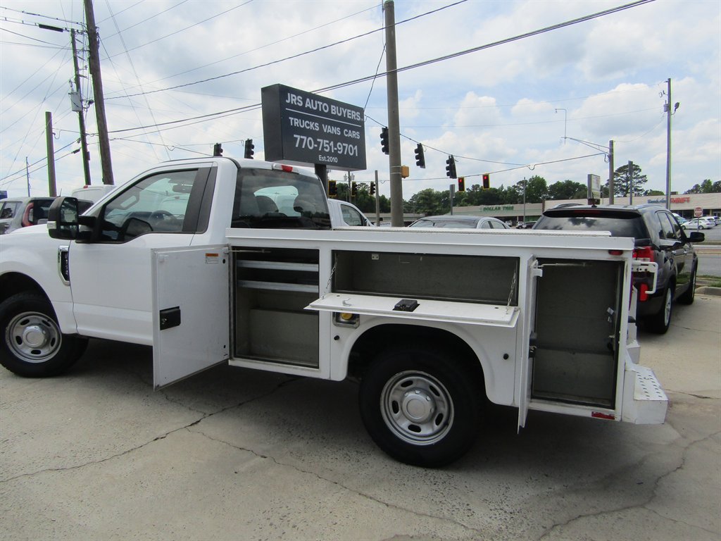2018 Ford F-350 - $18,790