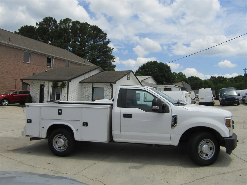 2018 Ford F-350 - $18,790