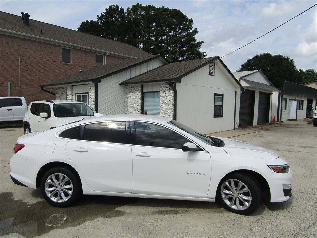 2020 Chevrolet Malibu - $9,311