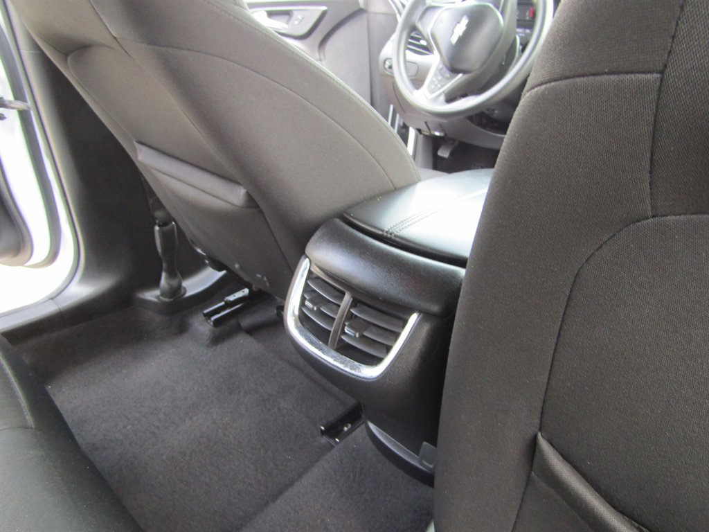 2020 Chevrolet Malibu - $9,311
