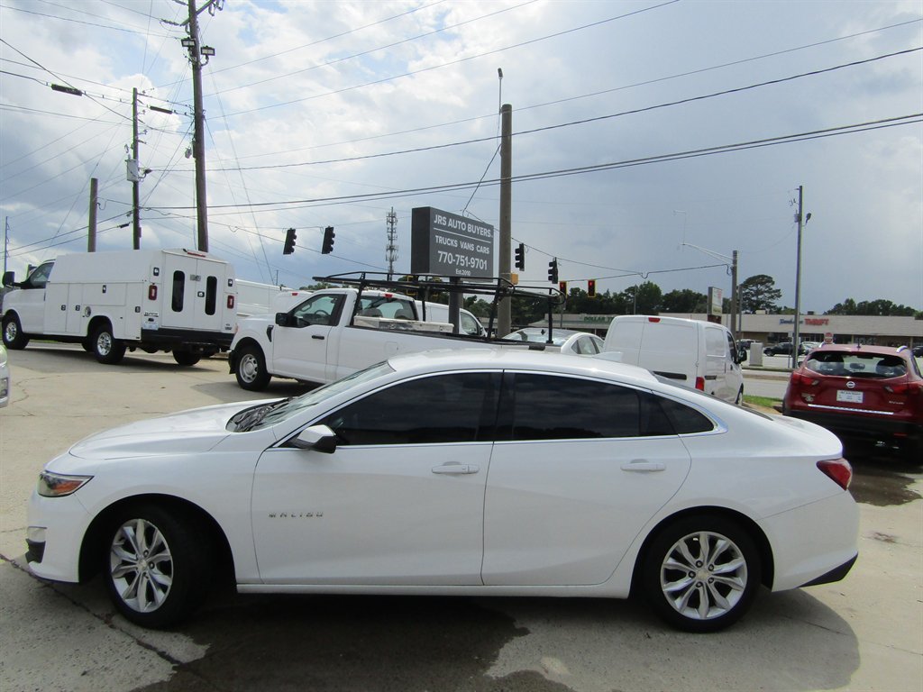 2020 Chevrolet Malibu - $9,311
