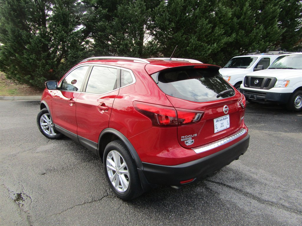 2017 Nissan Rogue - $8,999