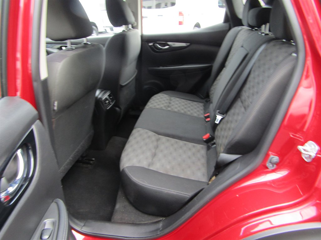 2017 Nissan Rogue - $8,999
