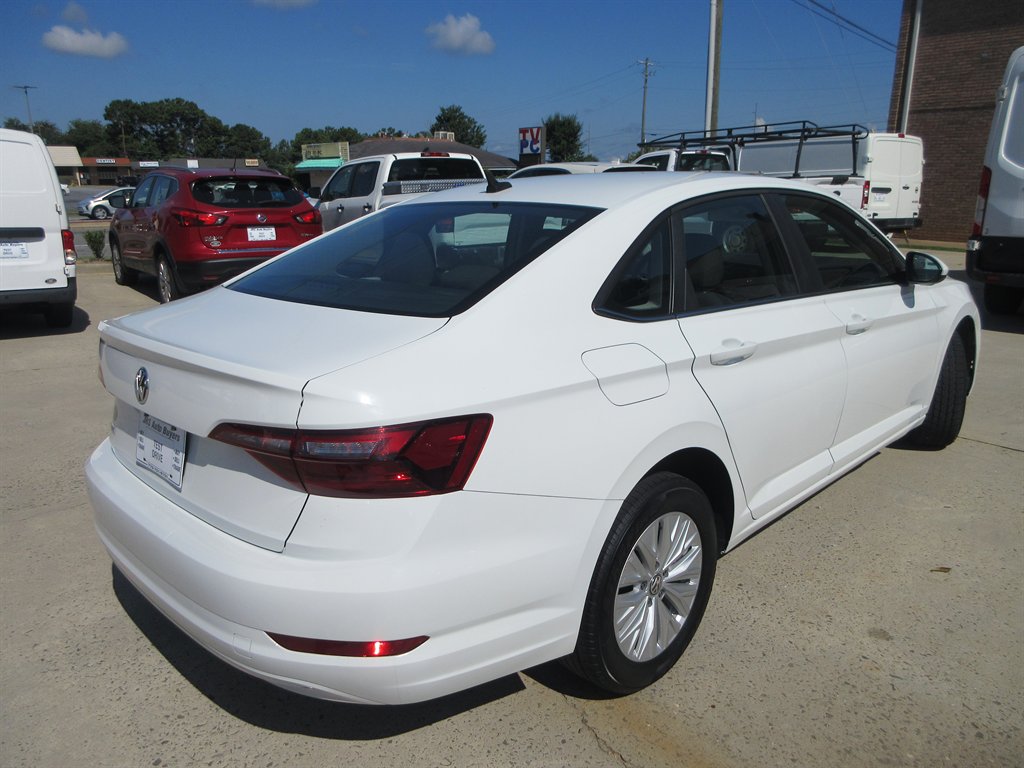 2020 Volkswagen Jetta - $8,277