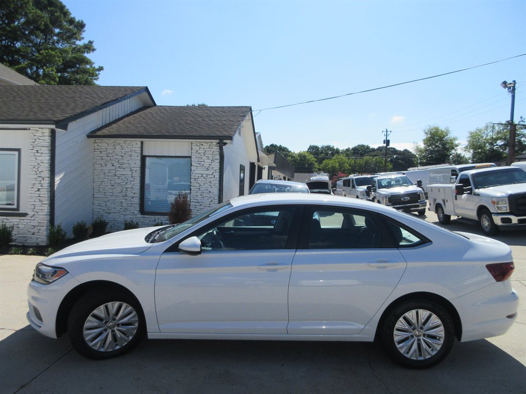 2020 Volkswagen Jetta - $8,277