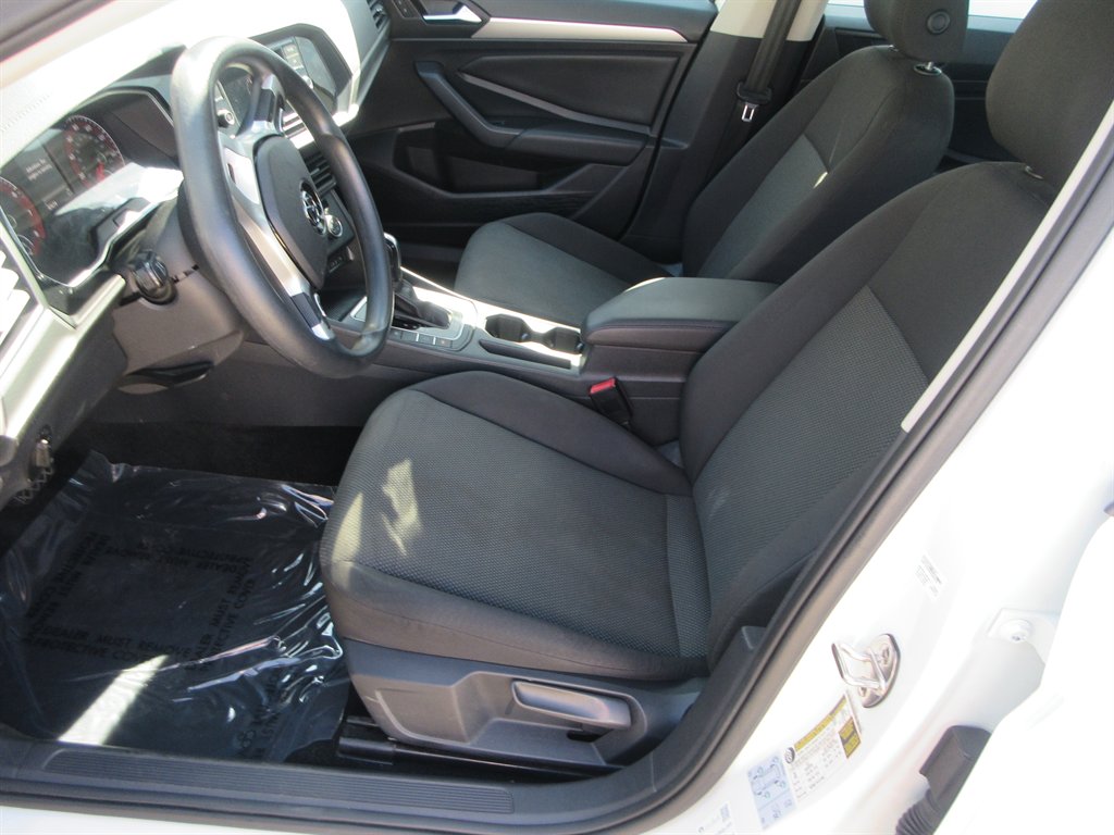 2020 Volkswagen Jetta - $8,277