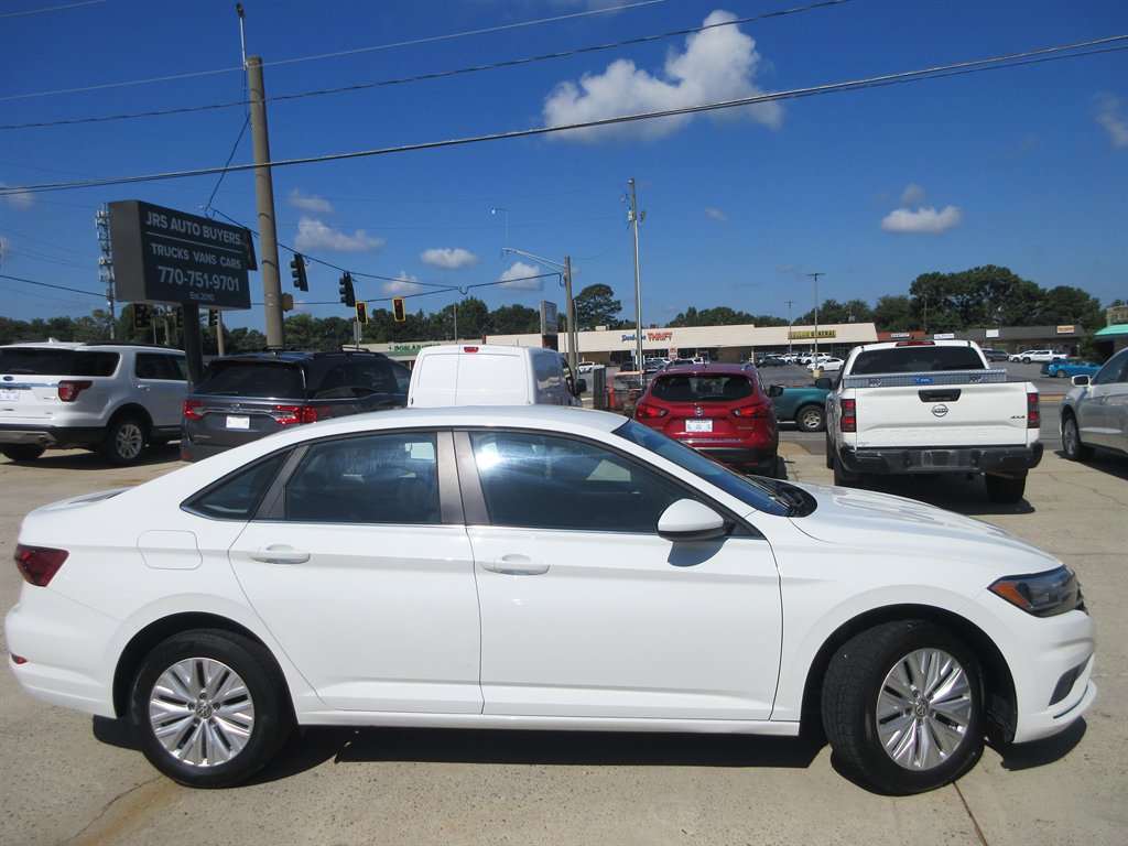 2020 Volkswagen Jetta - $8,277