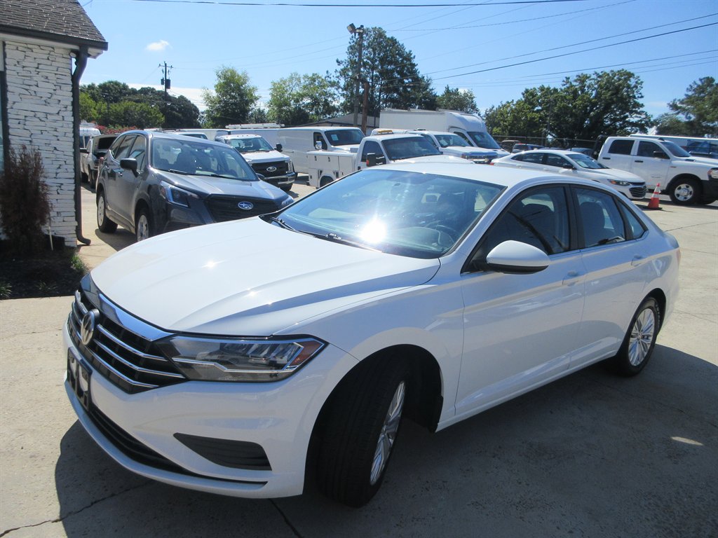2020 Volkswagen Jetta - $8,277