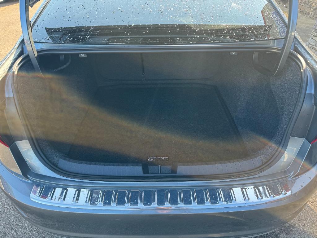 2019 Volkswagen Jetta SE photo