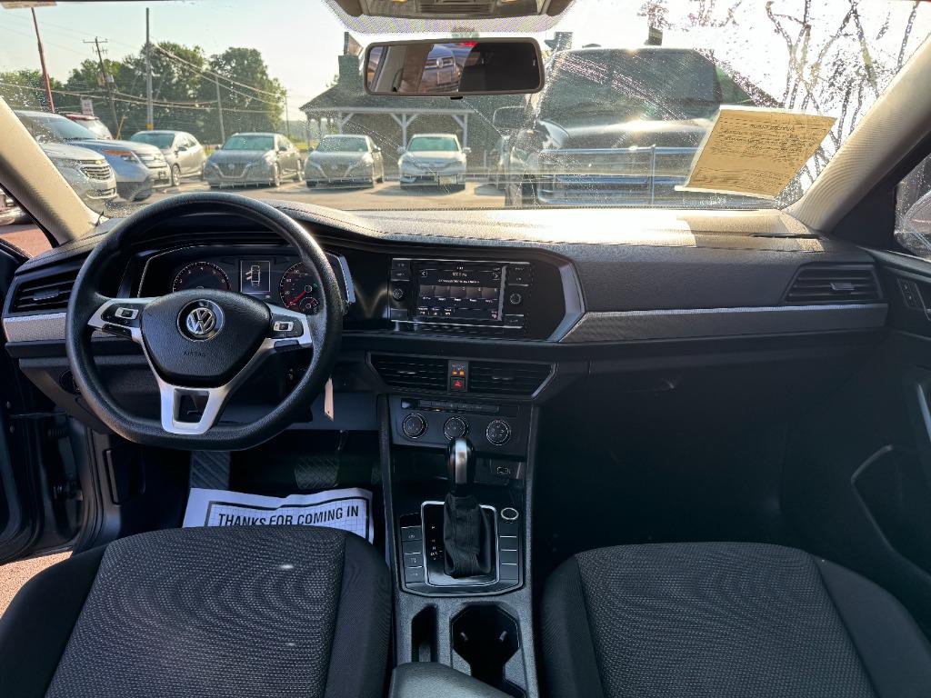 2019 Volkswagen Jetta SE photo