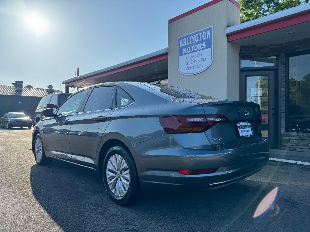 2019 Volkswagen Jetta SE photo