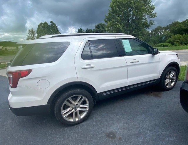 2016 Ford Explorer