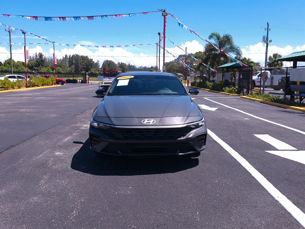 2025 Hyundai Elantra