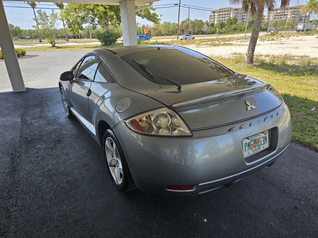 2007 Mitsubishi Eclipse SE photo