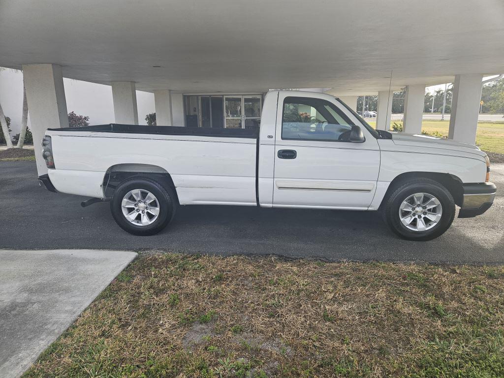 2007 Chevrolet RSX Work Truck photo