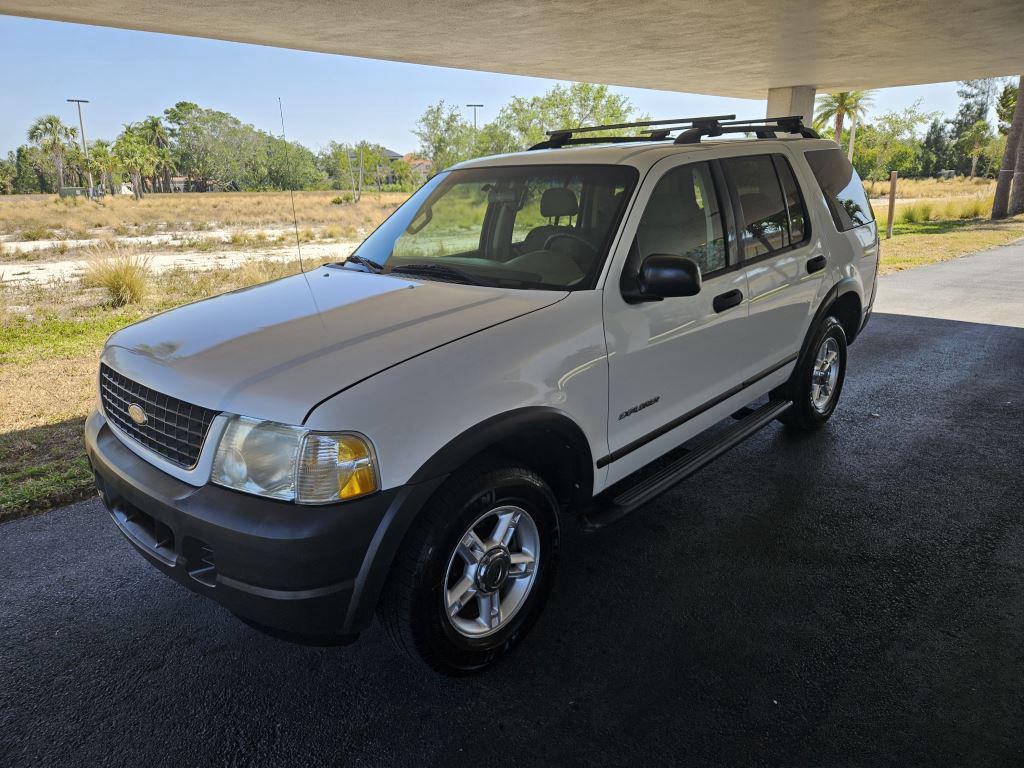 2004 Ford Explorer XLS photo