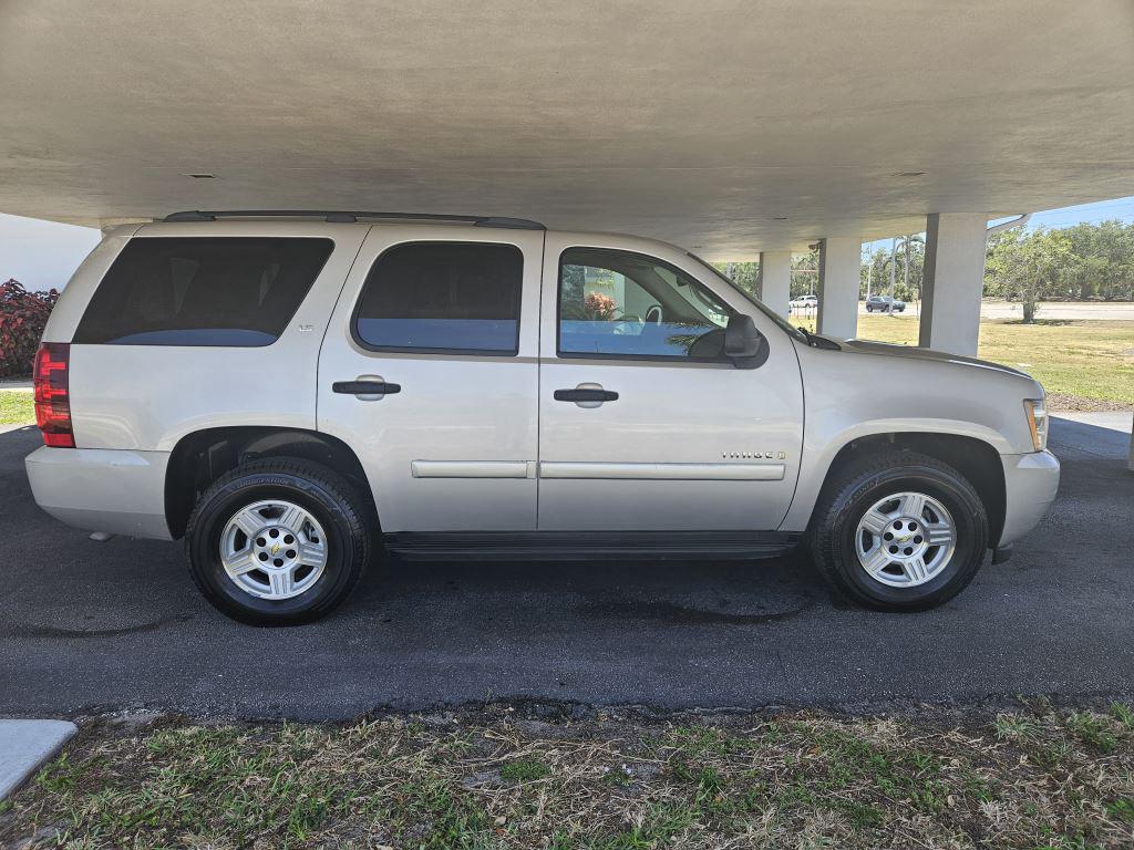 2007 Chevrolet Tahoe LS photo