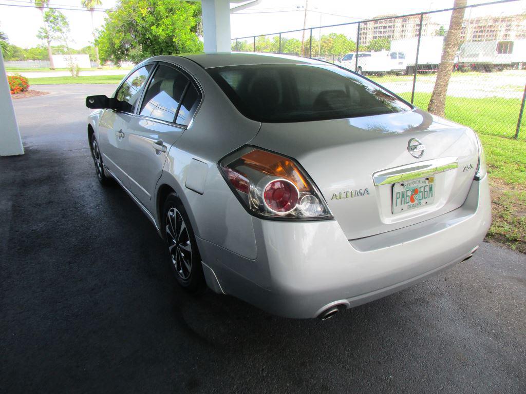 2012 Nissan Altima - $4,900