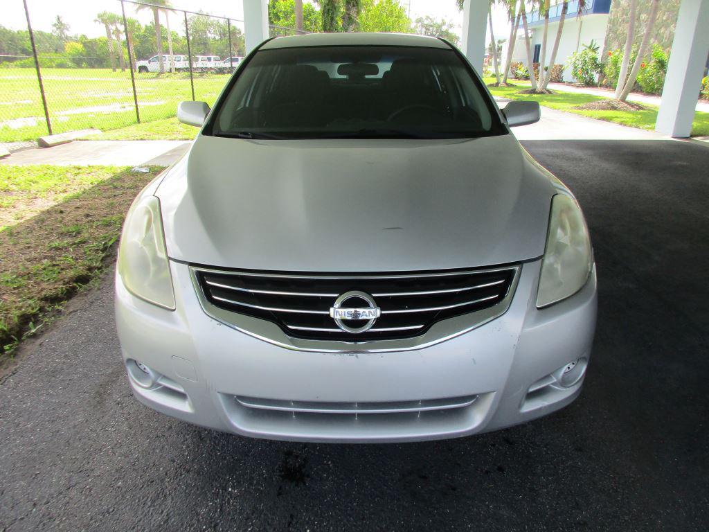 2012 Nissan Altima - $4,900