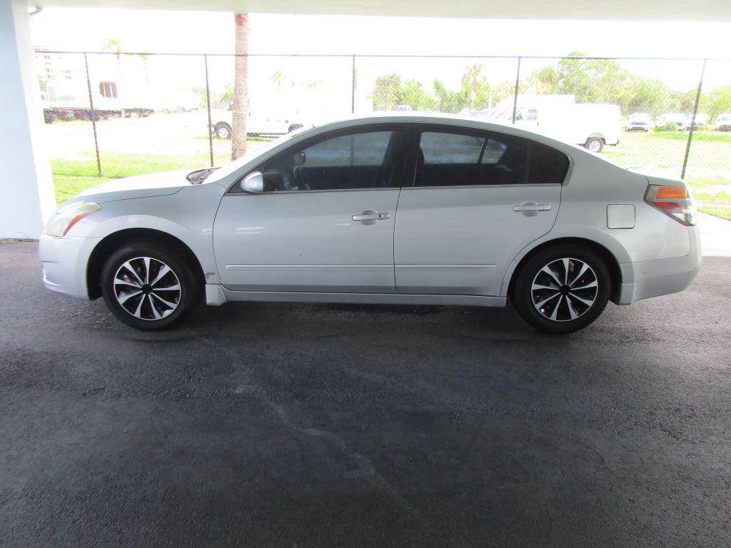 2012 Nissan Altima - $4,900
