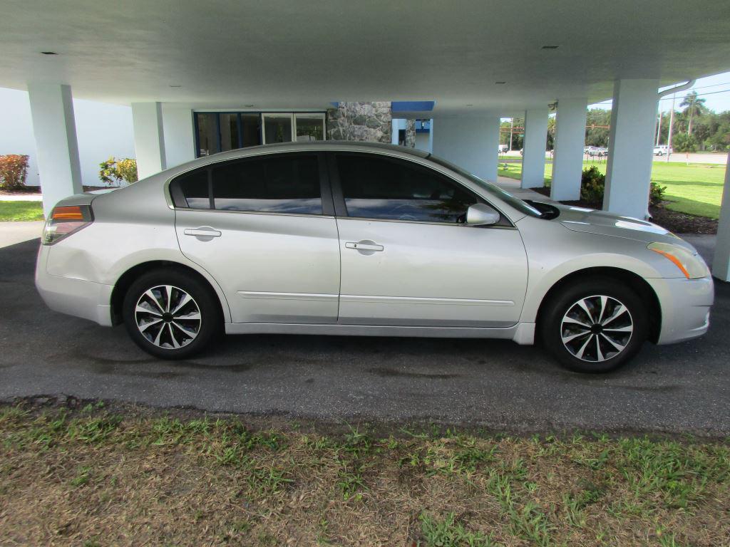 2012 Nissan Altima - $4,900