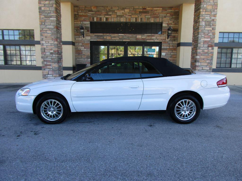 2004 Chrysler Sebring - $3,900
