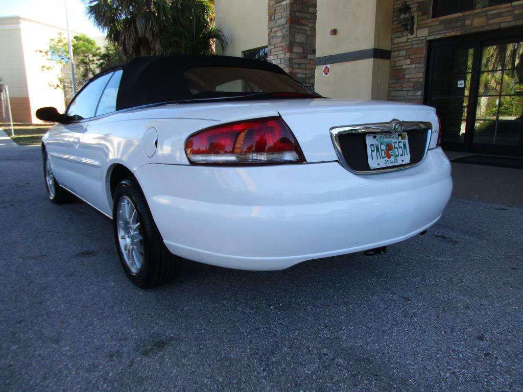 2004 Chrysler Sebring - $3,900