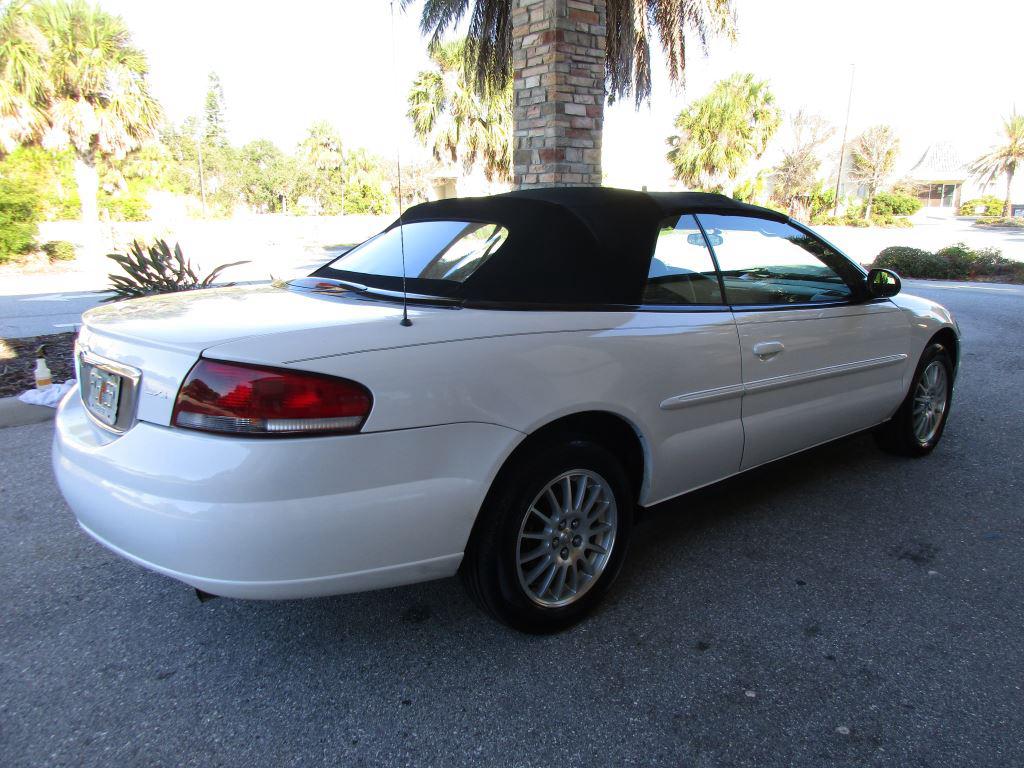 2004 Chrysler Sebring - $3,900