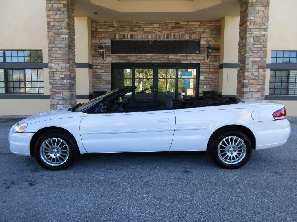 2004 Chrysler Sebring - $3,900