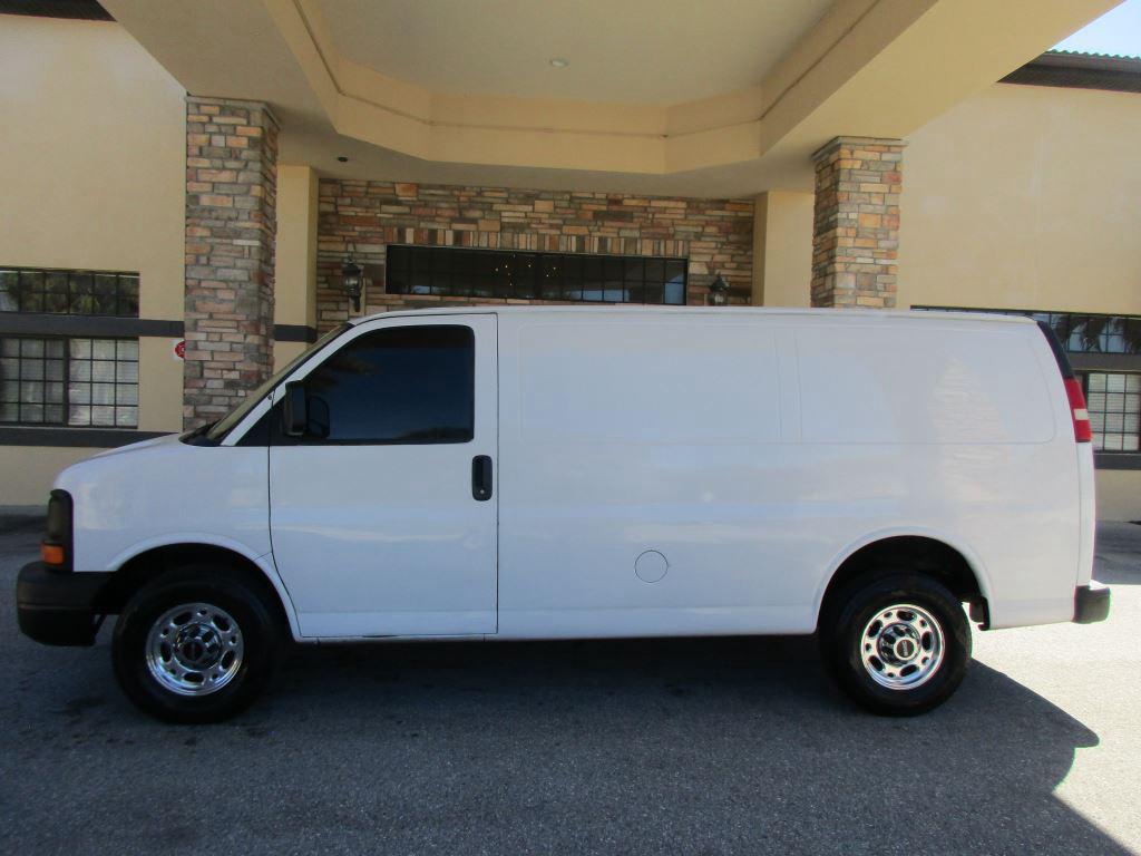 2008 Chevrolet Express - $8,900