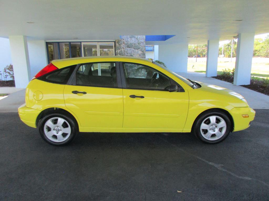 2005 Ford Focus - $3,900