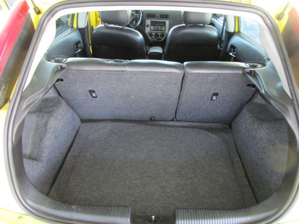 2005 Ford Focus - $3,900