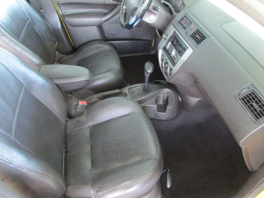 2005 Ford Focus - $3,900