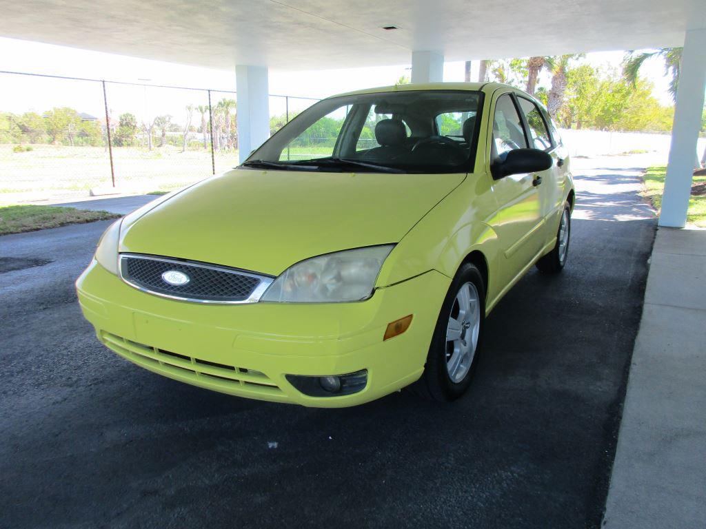 2005 Ford Focus - $3,900