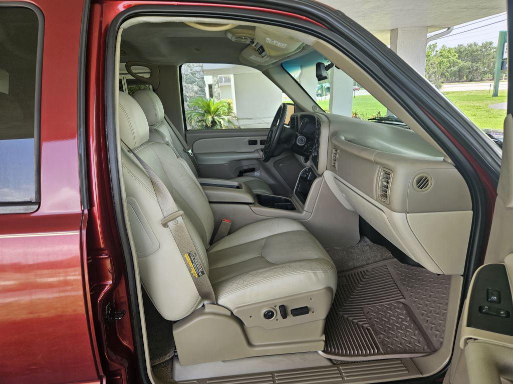 2003 Chevrolet Tahoe photo