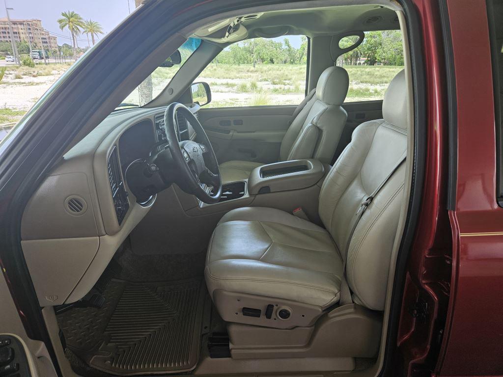 2003 Chevrolet Tahoe photo