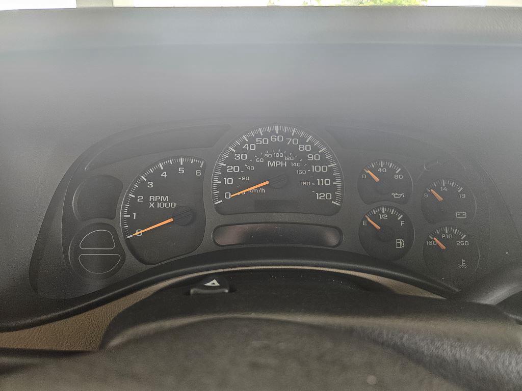 2003 Chevrolet Tahoe photo