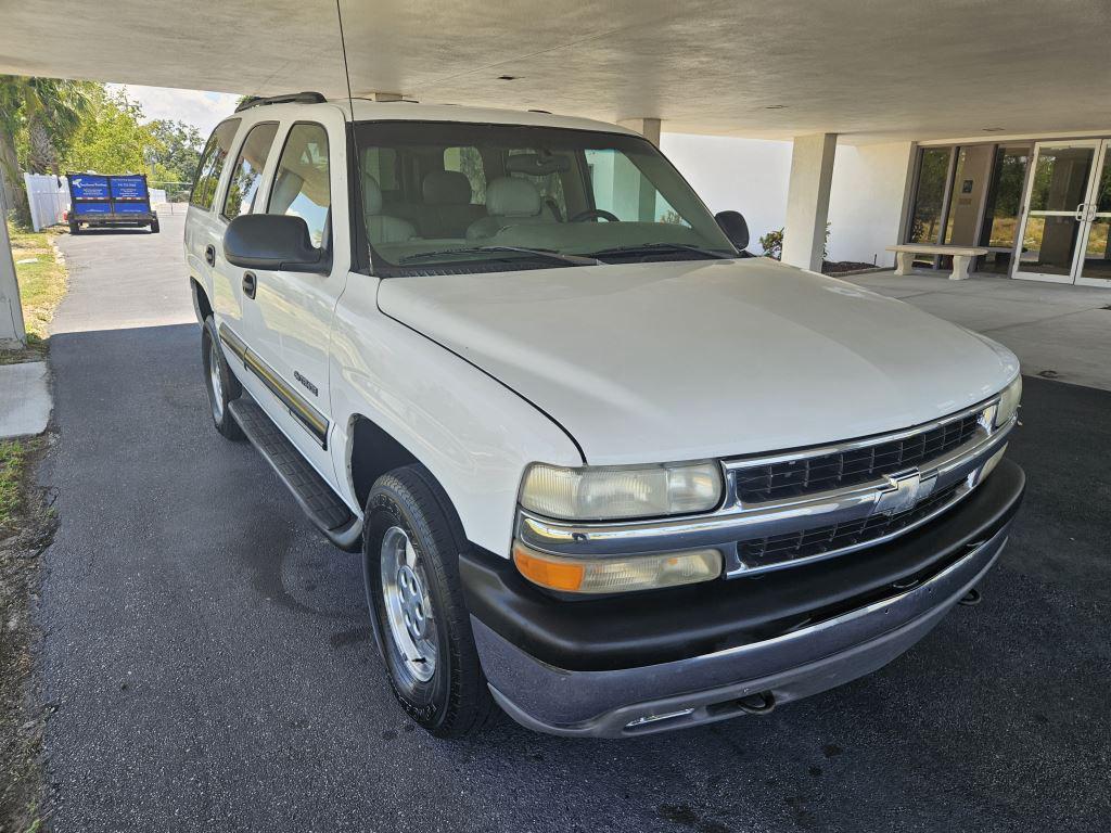 2001 Chevrolet Tahoe LS photo