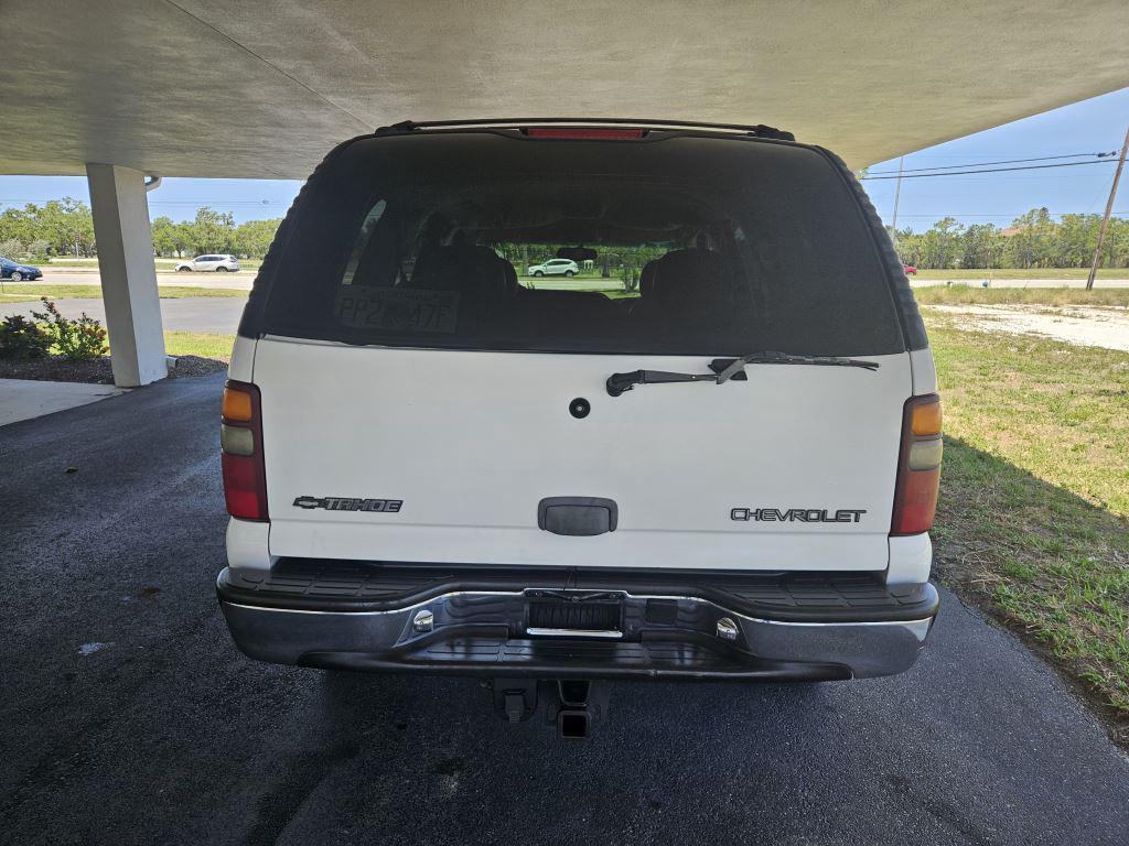 2001 Chevrolet Tahoe LS photo