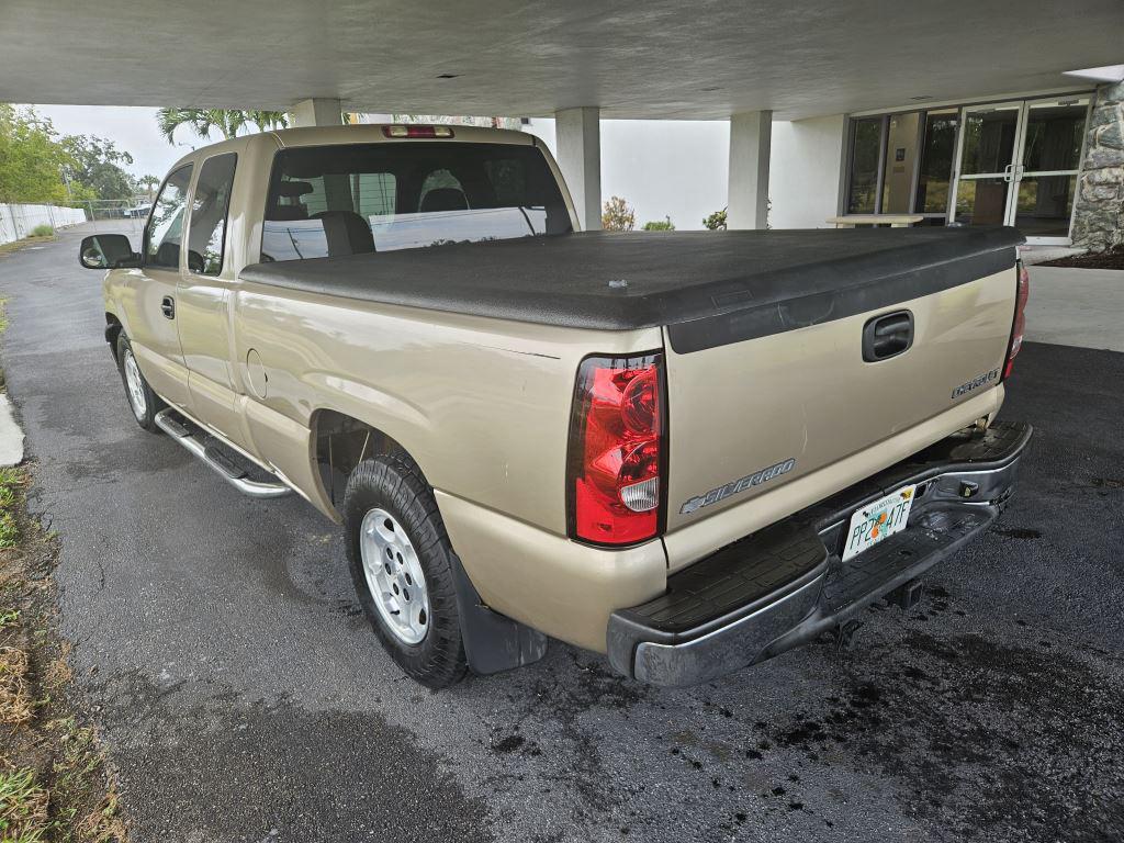 2004 Chevrolet Silverado 1500 Work Truck photo