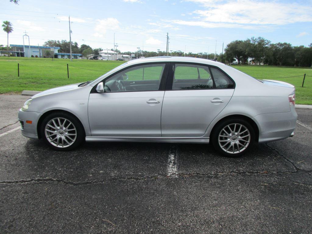 2008 Volkswagen Jetta - $5,900