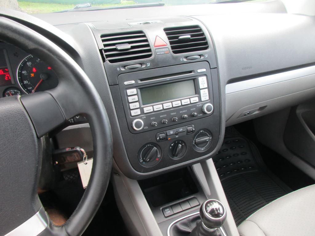 2008 Volkswagen Jetta - $5,900