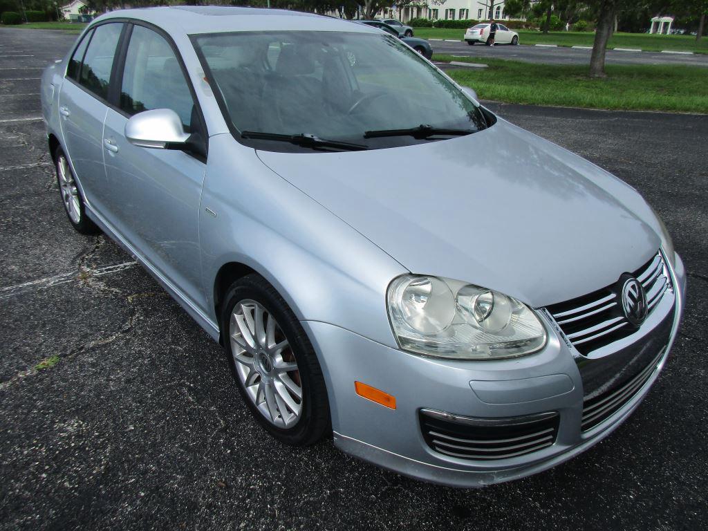 2008 Volkswagen Jetta - $5,900