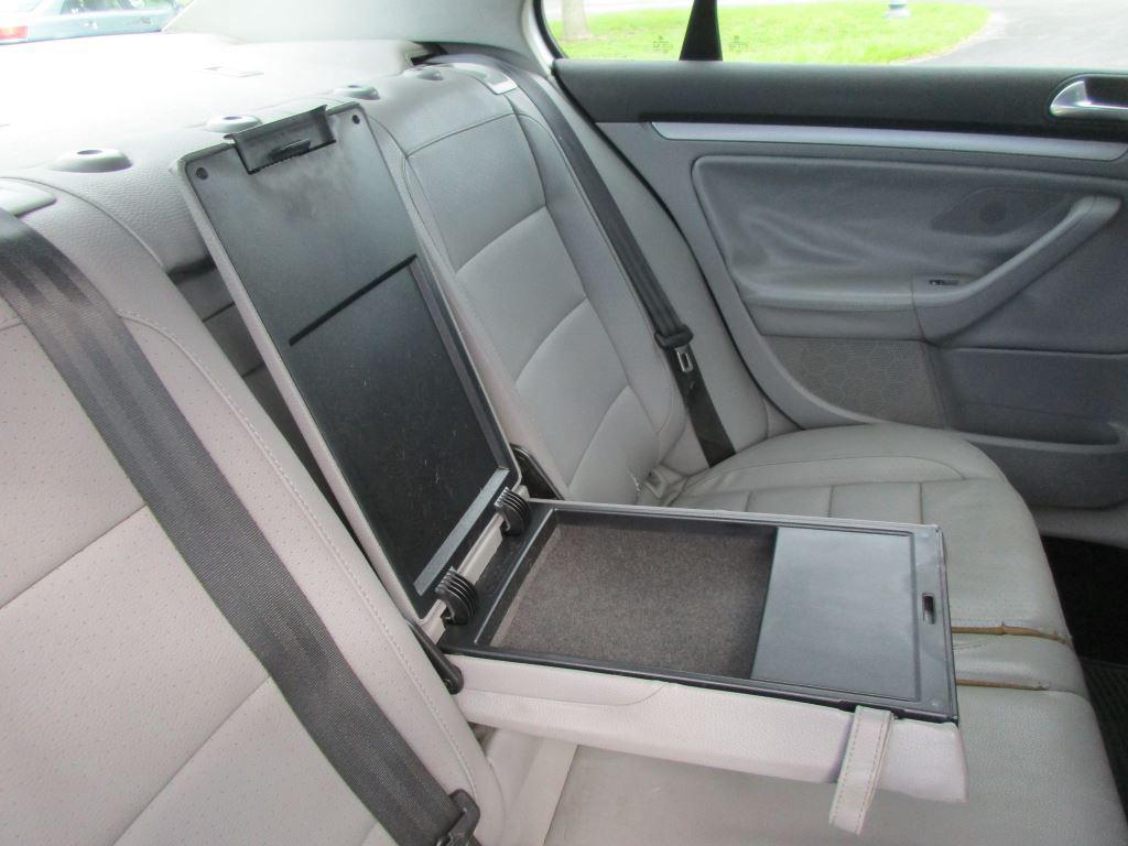 2008 Volkswagen Jetta - $5,900
