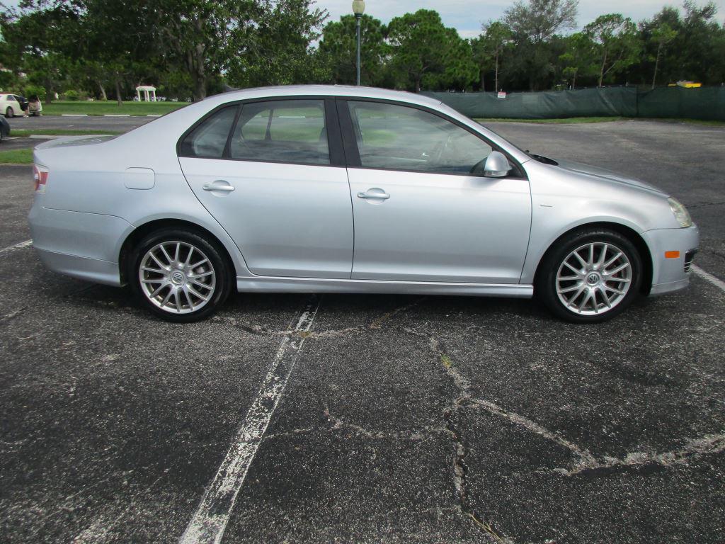 2008 Volkswagen Jetta - $5,900