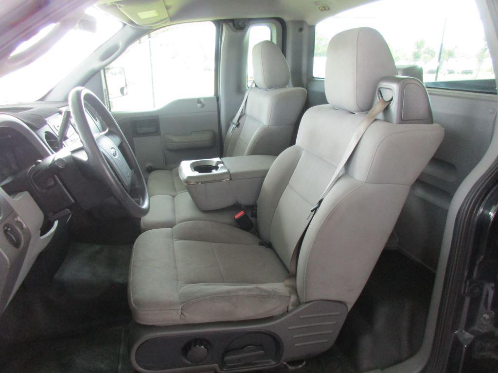 2005 Ford F150 - $6,900