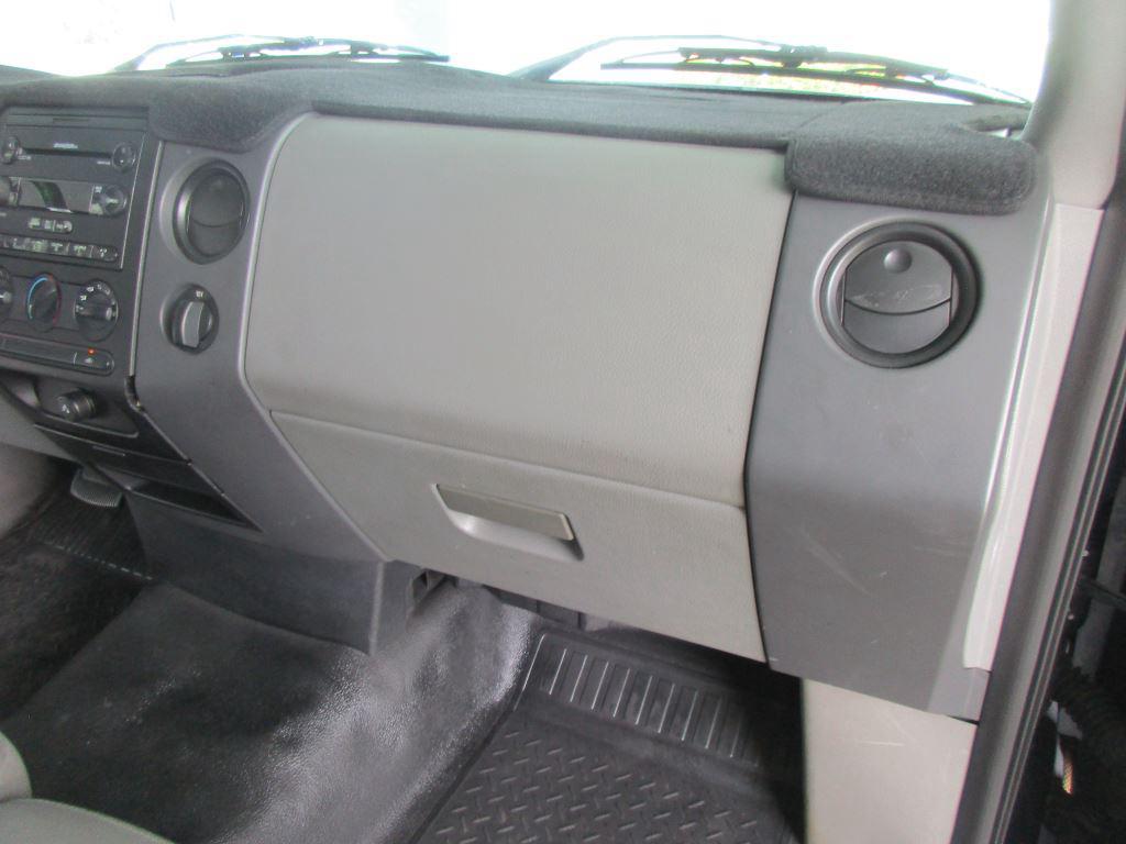 2005 Ford F150 - $6,900